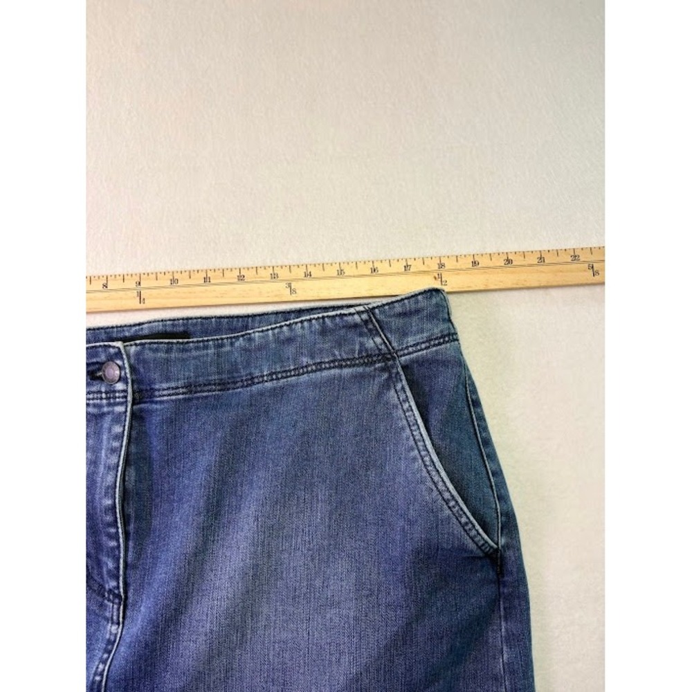Talbots Denim Mini Skirt Womens 14 Blue Medium Wash Stretch Pockets - Picture 6 of 6